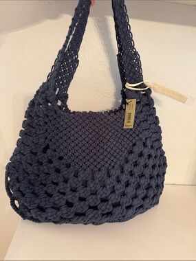 Y2K Vintage RARE Adrienne Vittadini Navy Handwoven Crochet Shoulder Bag PURSE